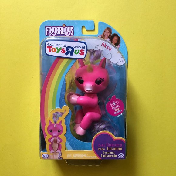 TOYS R US Other - NIB TOYS R' US Skye Fingerlings Baby Unicorn